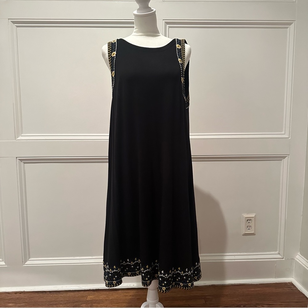 Ann Taylor LOFT Sleeveless Black Dress with Embroidery Detail | Size M